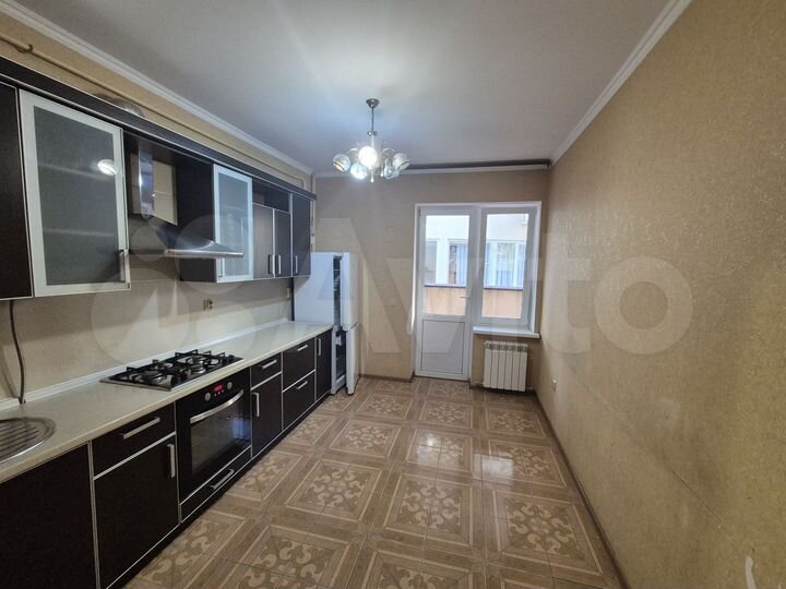 2-к. квартира, 98 м², 2/6 эт.