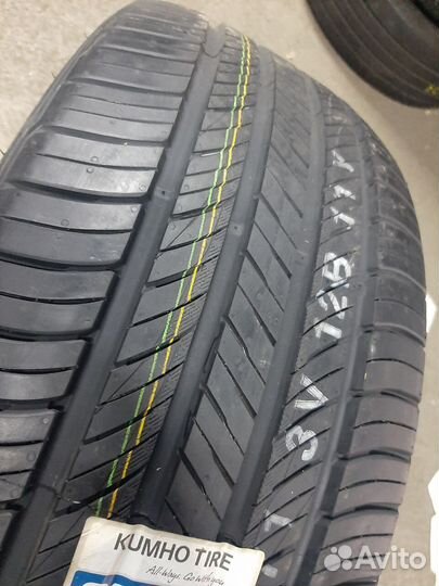 Kumho Crugen HP71 275/45 R22 112V