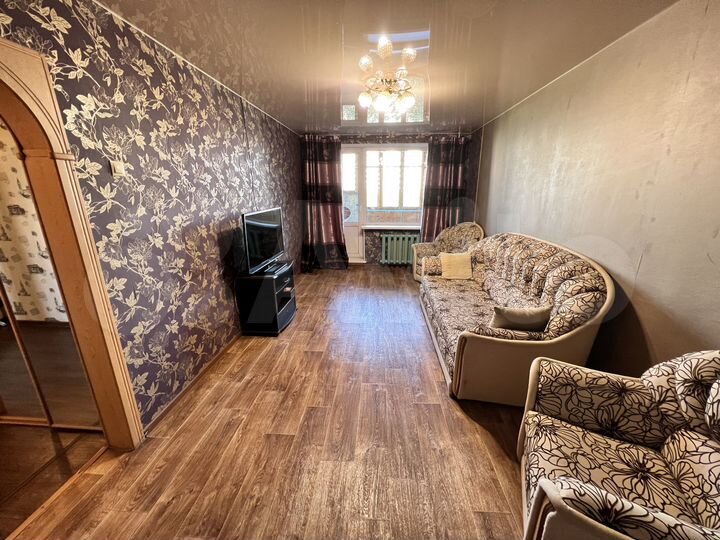 3-к. квартира, 67 м², 3/10 эт.