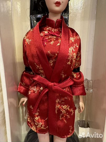 Барби Шинузари красная луна 2004