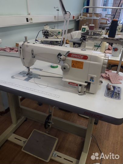 Машина цепного стежка 2 нитки Bruce