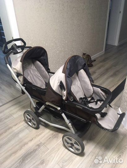Коляска для двойни