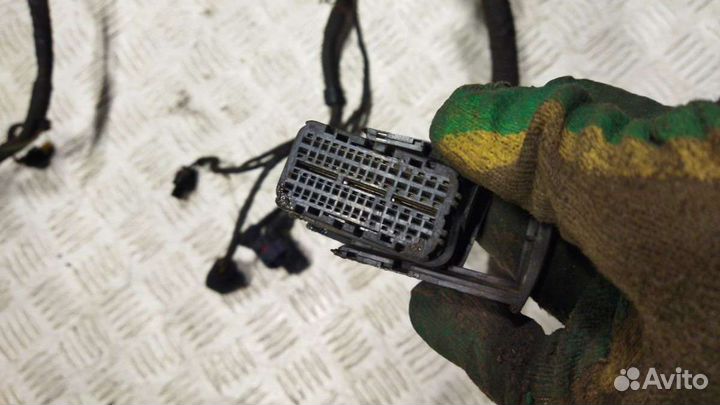 Проводка двигателя SkodaOctavia A5 restailing2010