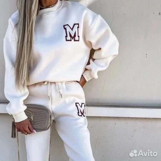 Спортивный костюм женский новый