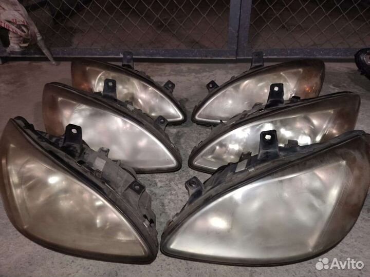 Фара на мерседес 639