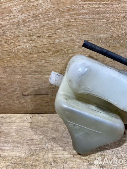 Бачок расширительный Mazda 6 GG B41