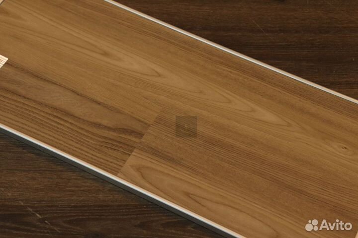 Кварцвиниловая плитка клеевая, замковая