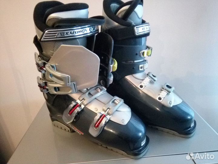 Горнолыжные ботинки 