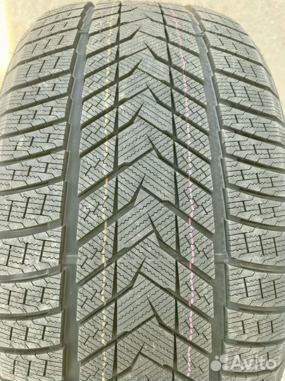 Sonix WinterXPro 999 315/35 R21 75U