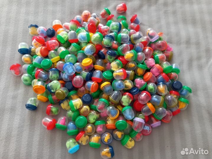 Игрушки в капсулах 28мм Животный мир