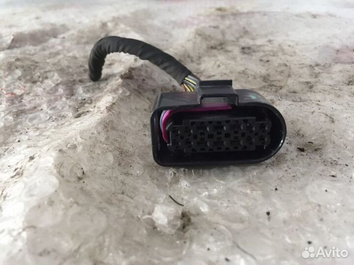 Разъем фары передний Фольксваген Тигуан 1