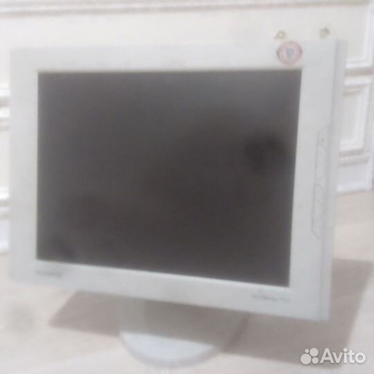 Монитор Samsung