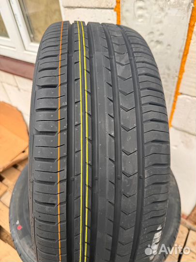 Continental ContiPremiumContact 5 205/55 R17