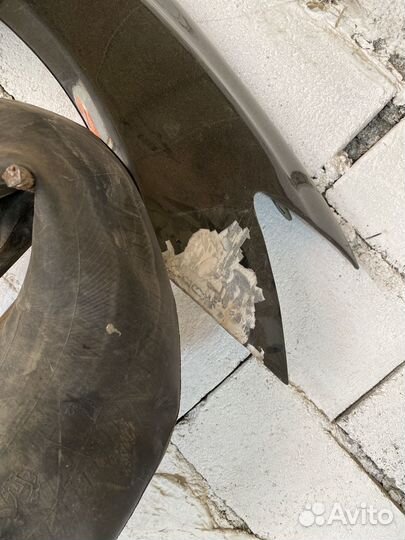 Mercedes 221 крыло правое