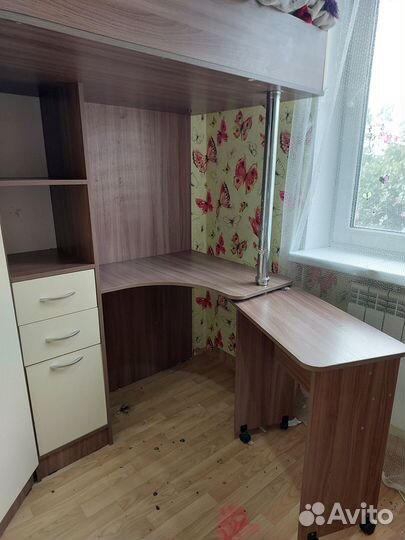 Продам кровать-чердак с рабочим местом