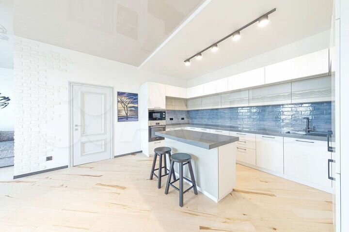 2-к. квартира, 96 м², 17/18 эт.