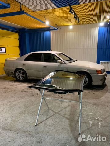 Лобовое стекло Тойота Марк 2 / Чайзер