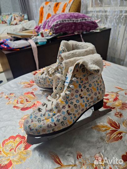 Детские фигурные коньки 35р