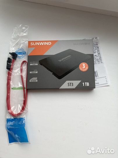 SSD 1tb SunWind 2.5 SATA III новый