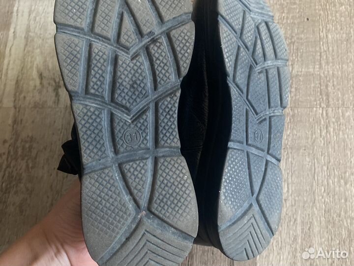 Ботинки на девочку 31
