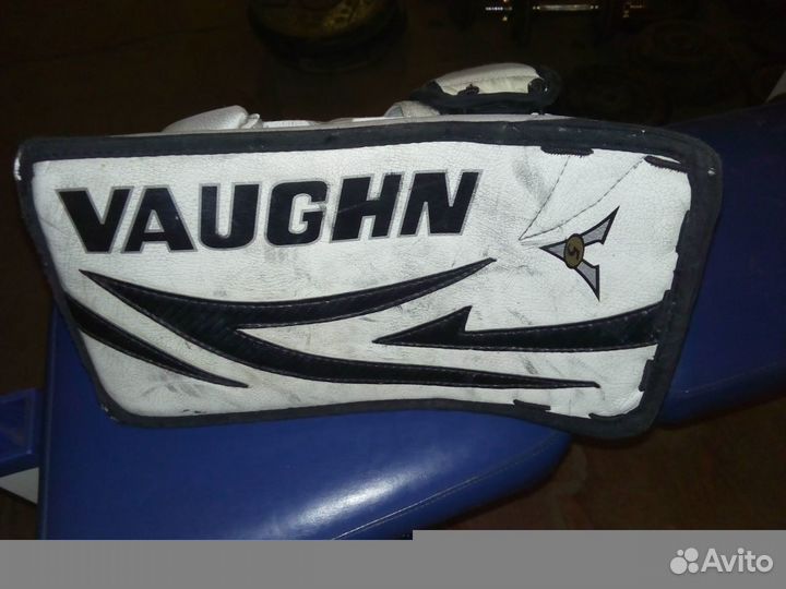 Хоккейная вратарская форма