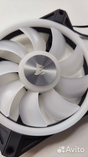 Вентилятор Corsair iCUE QL120
