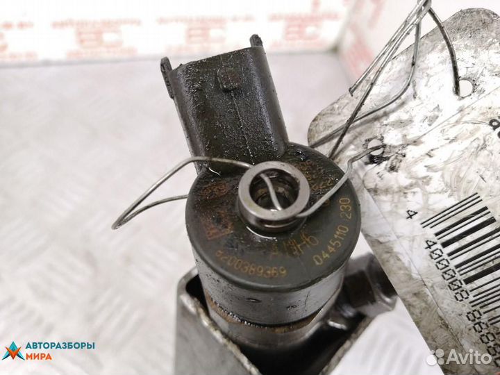 Форсунка Renault Scenic 2 2006 8200389369