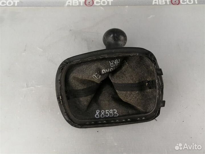 Чехол кулисы VW Passat B5+ (2001-2005г.в.)