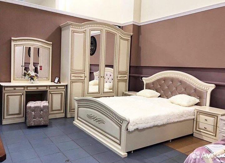 Спальный гарнитур Афина