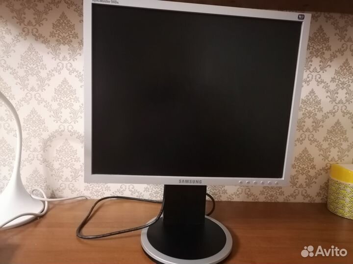 Монитор Samsung