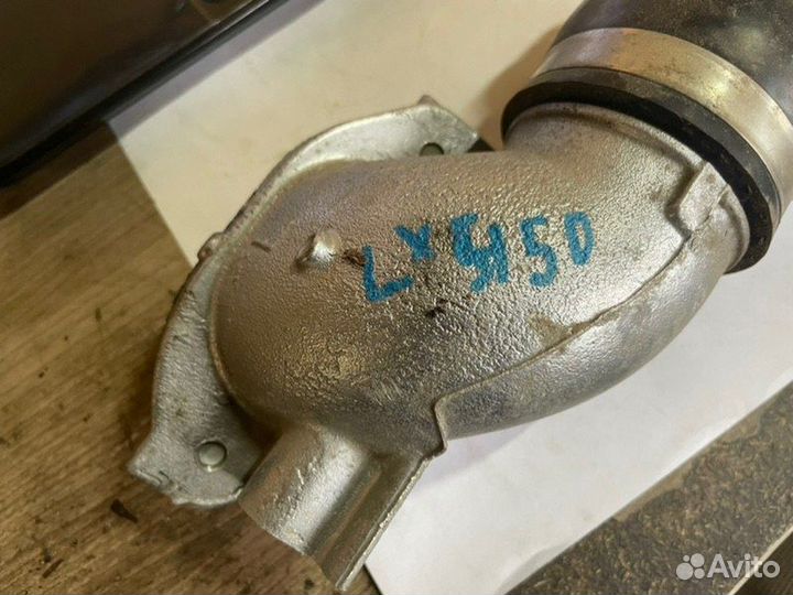 Патрубок интеркулера Lexus Lx450D J200 4.5 1vdftv