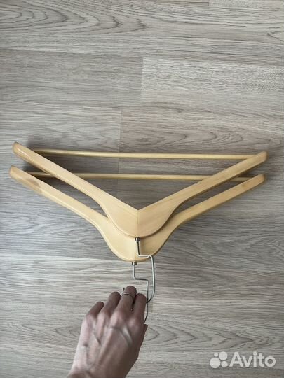 Плечики для верхней одежды