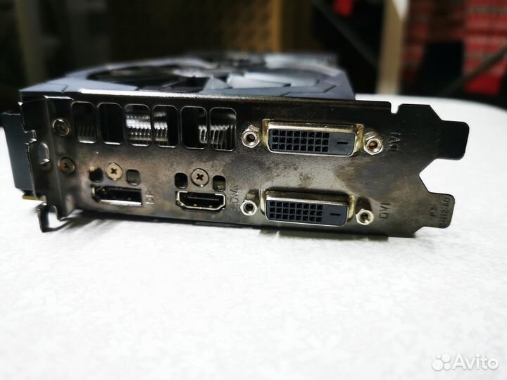 Видеокарта Asus Strix AMD Radeon RX570 4gb