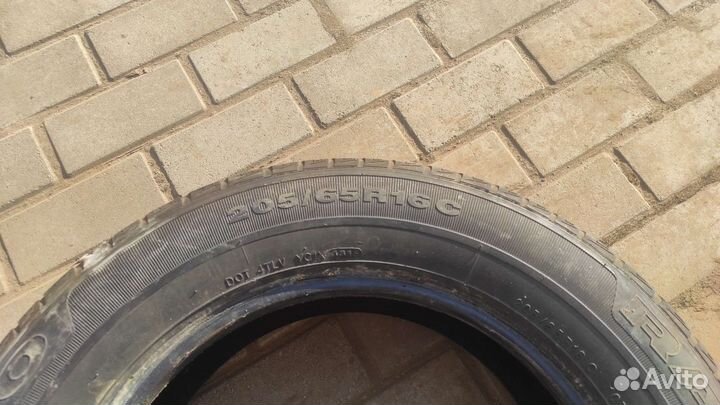 Kumho Radial 857 205/65 R16