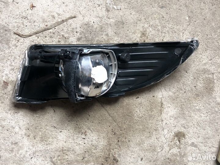 Skoda Fabia 2 5J Фара противотуманная