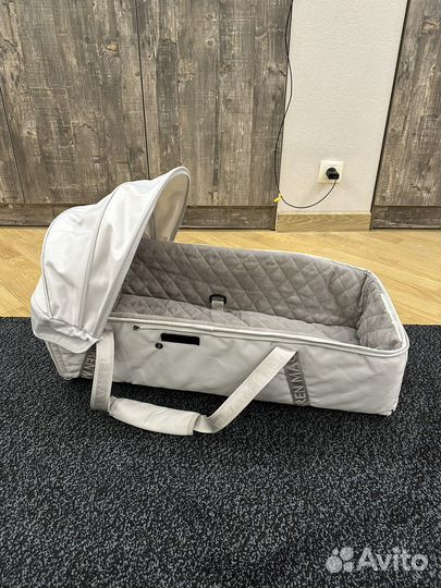 Переноска новорожденных Maclaren