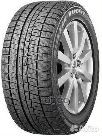 Bridgestone Blizzak Revo GZ 215/50 R17