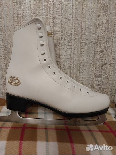 Коньки фигурные