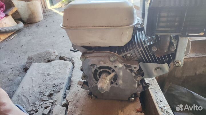 Двигатель бензиновый Honda GX 200