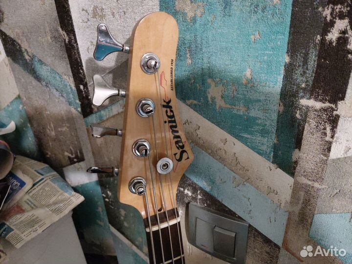 Басс гитара Samick