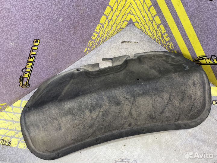 Обшивка (defect) крышки багажника Фокус 2 седан