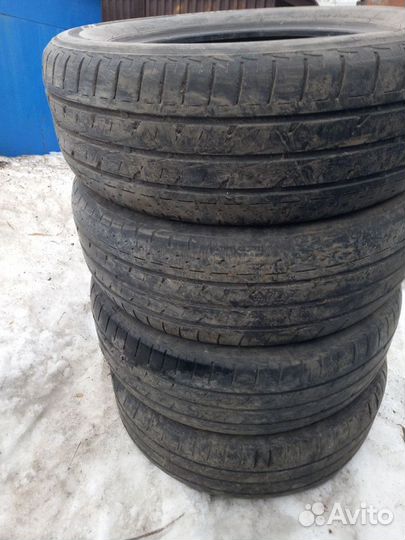 Bridgestone Dueler H/L 422 Ecopia 215/60 R17