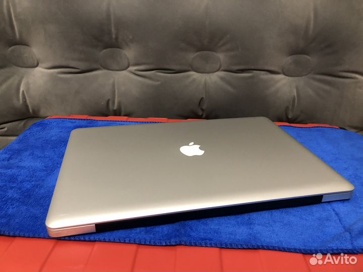 Macbook pro17 2011