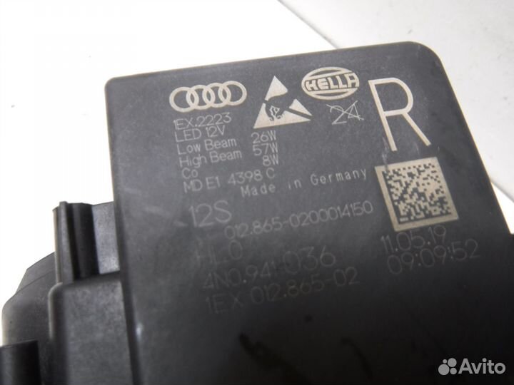 Фара правая Audi A8/S8