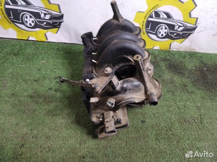 Коллектор впускной Renault Sandero хетчбэк K7M