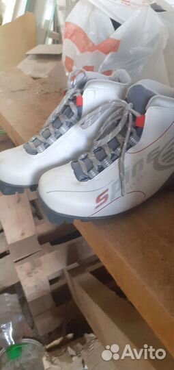 Лыжи беговые детские 150+ботинки