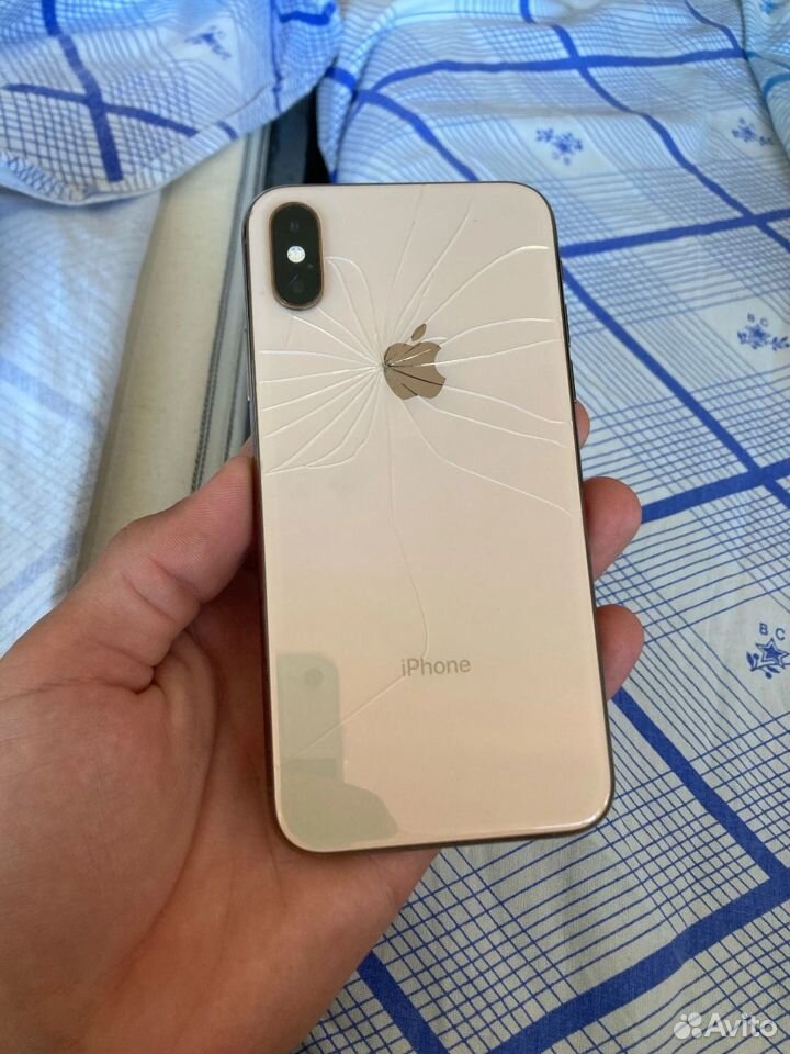 iPhone Xs, 64 ГБ