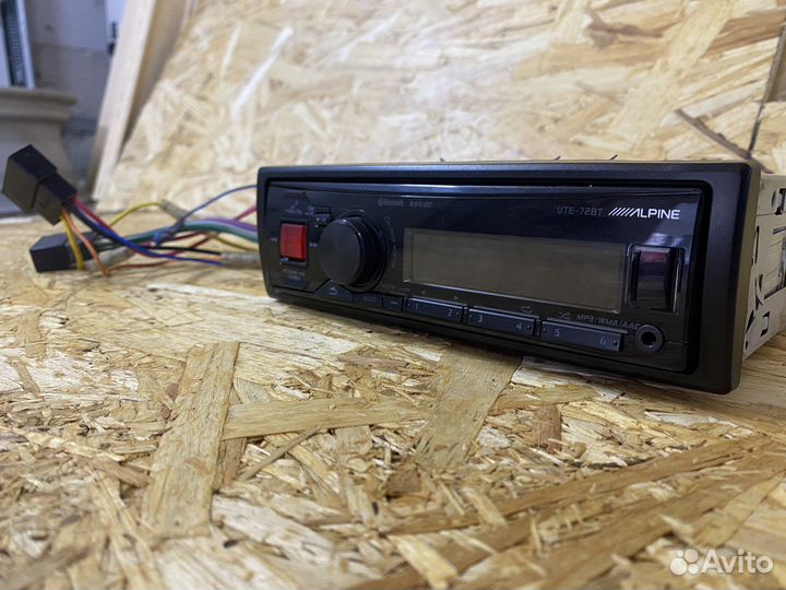 Автомагнитола alpine
