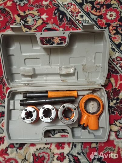 Набор клуппов трубных Ермак (1/2