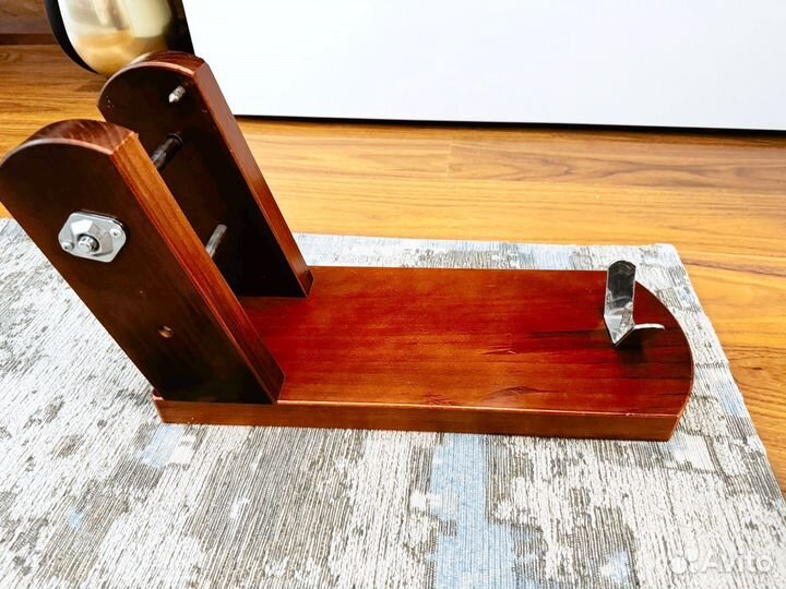 Хамонера - держатель для хамона